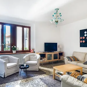Acquarello - Like At In Heart Of Apartamento